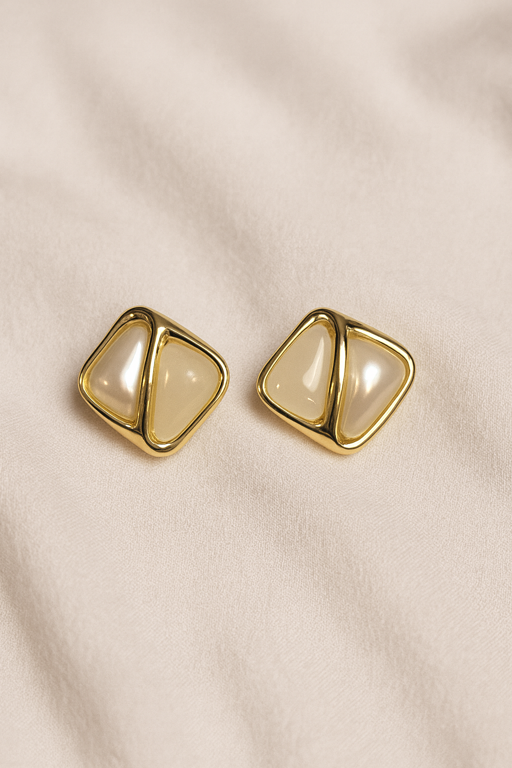 Luxe Pearl-Triangle Studs