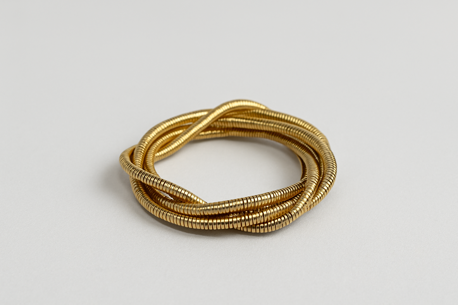 Serpenté Luxe Coil – 2-in-1 Snake Chain Bracelet & Necklace