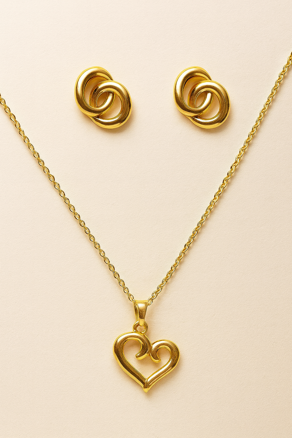Golden Harmony Interlocked Circle Jewelry Set